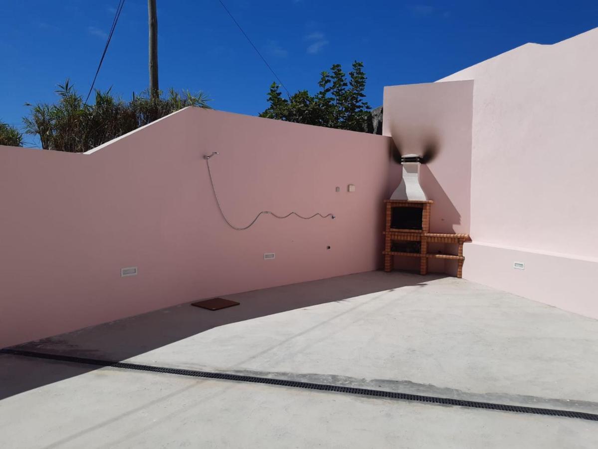 מוסטיירוס Casa Da Ribeira - Mosteiros מראה חיצוני תמונה